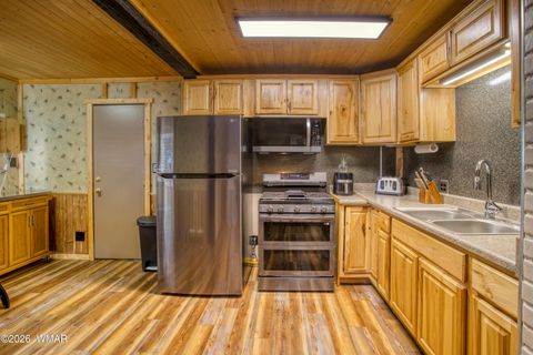 Tiny photo for 2233 Oakwood Drive, Lakeside, AZ 85929 (MLS # 259843)