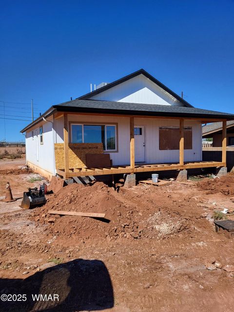 Photo of 407 N Cottonwood Avenue, Winslow, AZ 86047 (MLS # 258429)