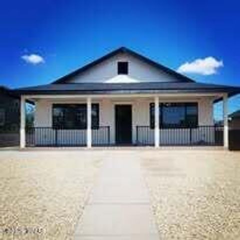 Tiny photo for 407 N Cottonwood Avenue, Winslow, AZ 86047 (MLS # 258429)