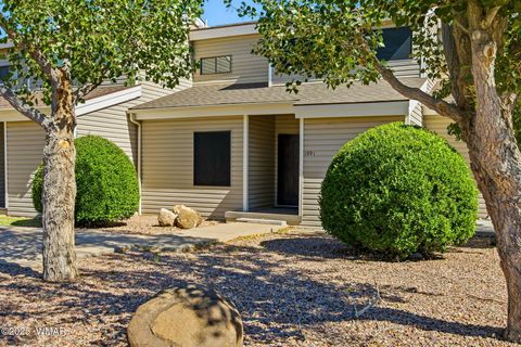 Photo of 1991 Village Circle, Show Low, AZ 85901 (MLS # 259403)