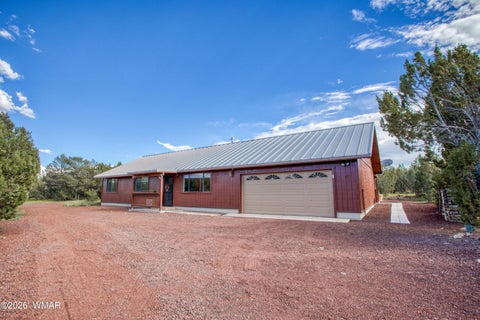 Photo of 156 County Road 3158, Vernon, AZ 85940 (MLS # 263116)