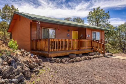 Photo of 618 Vernon County Road, Vernon, AZ 85940 (MLS # 260766)