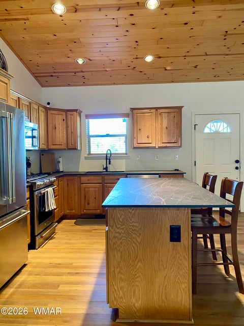 Tiny photo for 931 E Cedar Ridge Run, Show Low, AZ 85901 (MLS # 260640)