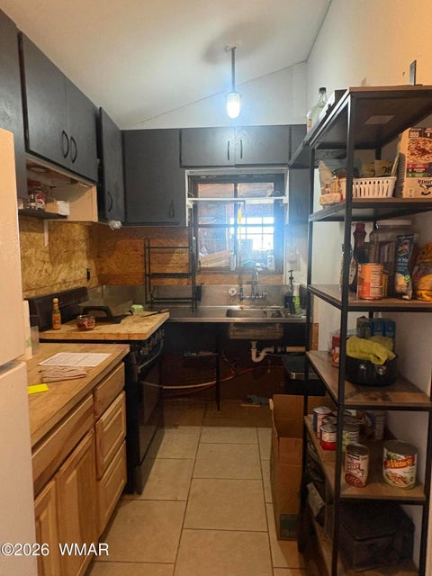 Photo of 46 County Road 8307, Concho, AZ 85924 (MLS # 263438)