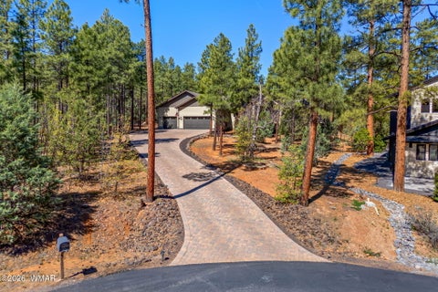 Tiny photo for 2101 S Trillium Lane, Show Low, AZ 85901 (MLS # 261132)