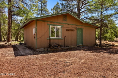 Tiny photo for 2939 Paint Pony Lane, Overgaard, AZ 85933 (MLS # 261513)