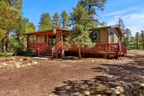 Photo of 2939 Paint Pony Lane, Overgaard, AZ 85933 (MLS # 261513)