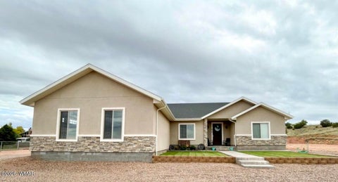 Photo of 819 E Tumbleweed Lane, Taylor, AZ 85939 (MLS # 263081)