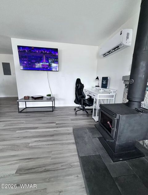 Tiny photo for 309 N 9Th Avenue, Holbrook, AZ 86025 (MLS # 259526)