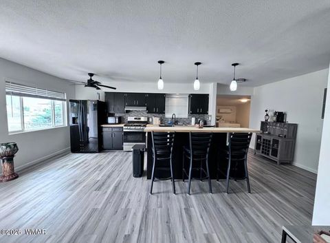 Tiny photo for 309 N 9Th Avenue, Holbrook, AZ 86025 (MLS # 259526)