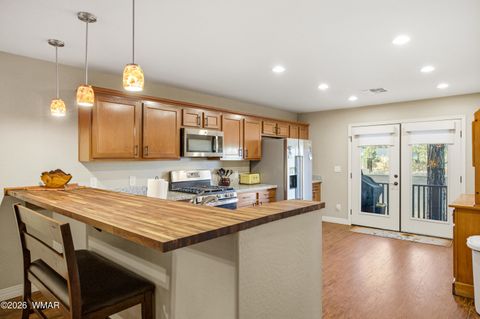 Tiny photo for 80 N Aspen Drive, Show Low, AZ 85901 (MLS # 259595)