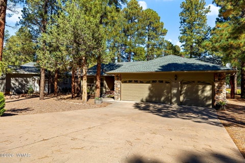 Tiny photo for 681 N 34th Drive, Show Low, AZ 85901 (MLS # 263571)