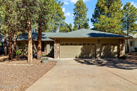 Tiny photo for 681 N 34th Drive, Show Low, AZ 85901 (MLS # 263571)