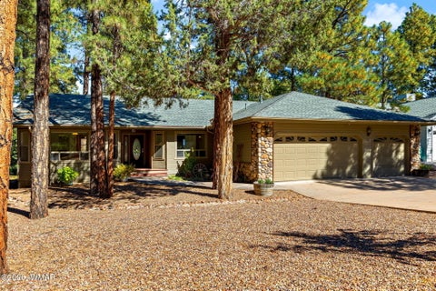 Photo of 681 N 34th Drive, Show Low, AZ 85901 (MLS # 263571)