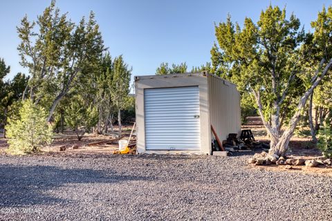 Tiny photo for 104 N 3114, Vernon, AZ 85940 (MLS # 251231)