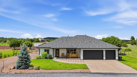 Photo of 6534 Jardin Drive, Show Low, AZ 85901 (MLS # 262660)