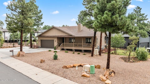 Tiny photo for 241 W Owens Street, Show Low, AZ 85901 (MLS # 262275)