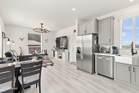 Tiny photo for 8445 Apache Drive, Show Low, AZ 85901 (MLS # 263478)