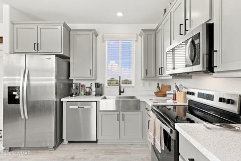 Tiny photo for 8445 Apache Drive, Show Low, AZ 85901 (MLS # 263478)