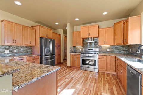 Tiny photo for 816 Fern Way, Show Low, AZ 85901 (MLS # 259070)
