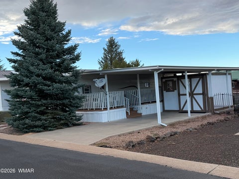 Photo of 1901 Fairway Run #Lot 127, Show Low, AZ 85901 (MLS # 263285)