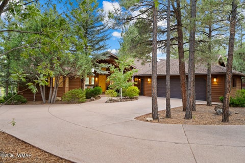 Photo of 4010 Sugar Pine Loop, Show Low, AZ 85901 (MLS # 263079)