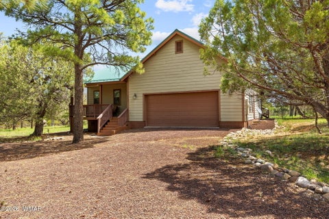 Tiny photo for 2242 Grizzly Drive, Overgaard, AZ 85933 (MLS # 262486)
