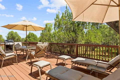 Tiny photo for 2242 Grizzly Drive, Overgaard, AZ 85933 (MLS # 262486)