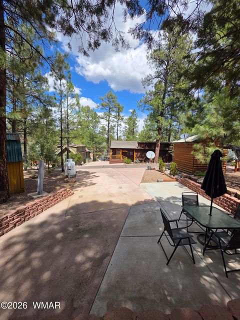 Photo of 2261 Horseshoe Loop, Show Low, AZ 85901 (MLS # 260705)