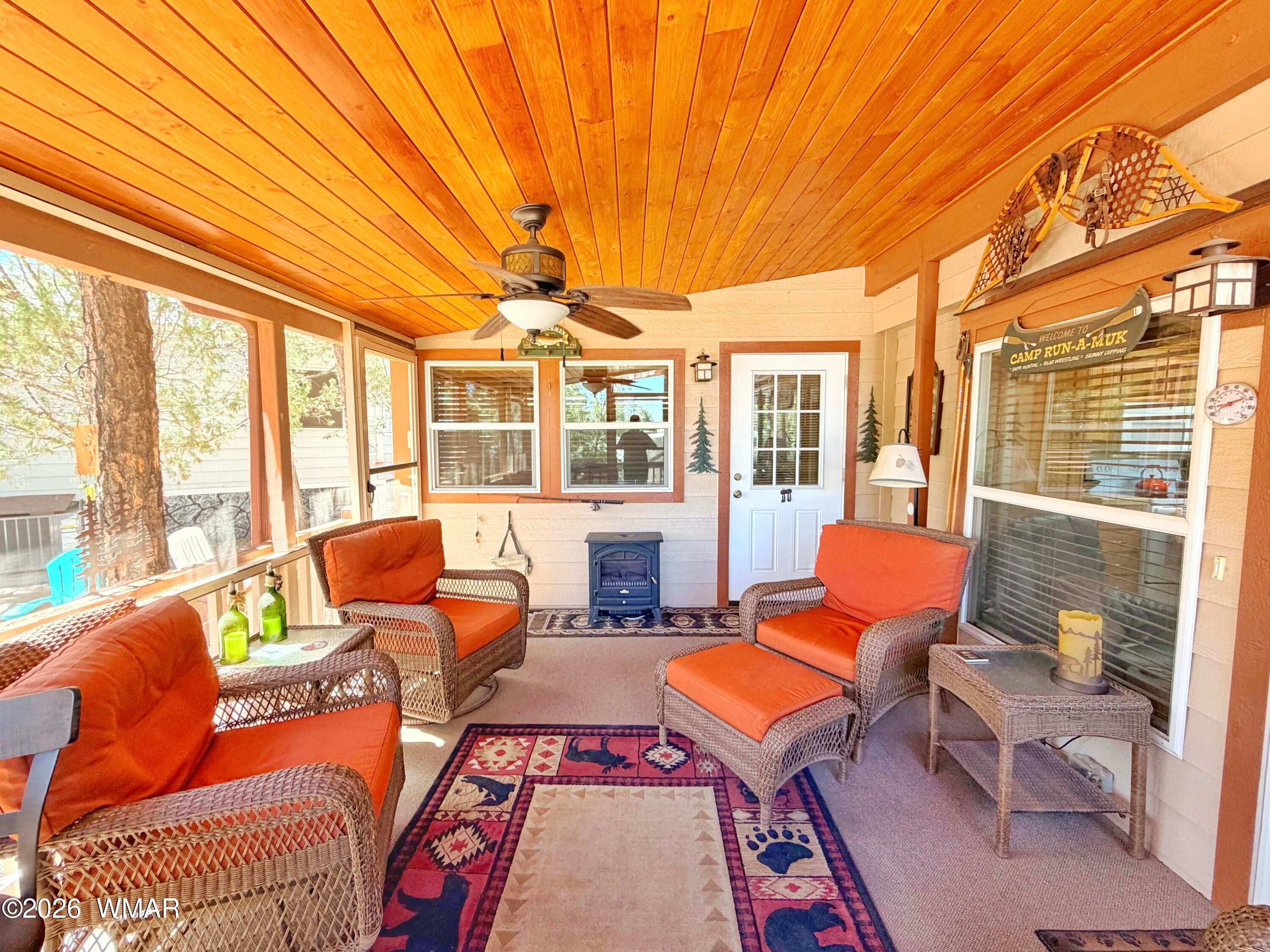 2251 E Fossil Trail