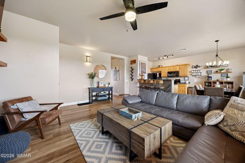 Photo of 2300 N Cottage Trail, Show Low, AZ 85901 (MLS # 260594)