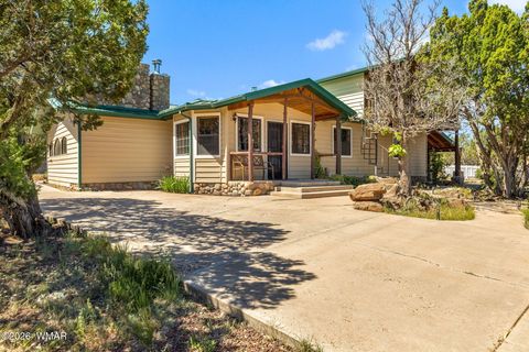 Photo of 8455 Ridge Drive, Show Low, AZ 85901 (MLS # 261093)