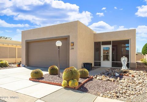 Photo of 246 S Clubhouse Lane, Sierra Vista, AZ 85635 (MLS # 259772)