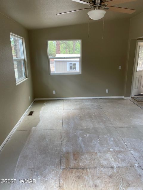 Tiny photo for 3880 S Mule Skinner Loop, Show Low, AZ 85901 (MLS # 260350)