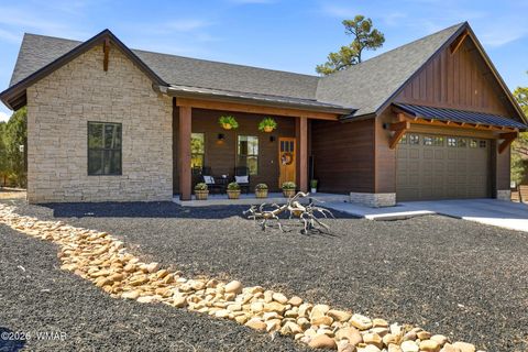 Photo of 2720 N Eagle View Circle, Show Low, AZ 85901 (MLS # 260353)