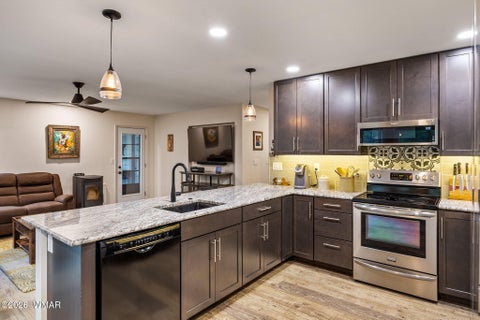 Tiny photo for 923 Hidden Way, Show Low, AZ 85901 (MLS # 262918)
