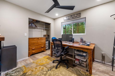 Tiny photo for 923 Hidden Way, Show Low, AZ 85901 (MLS # 262918)