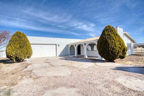 Photo of 1647 Becker Lane, Springerville, AZ 85938 (MLS # 253902)