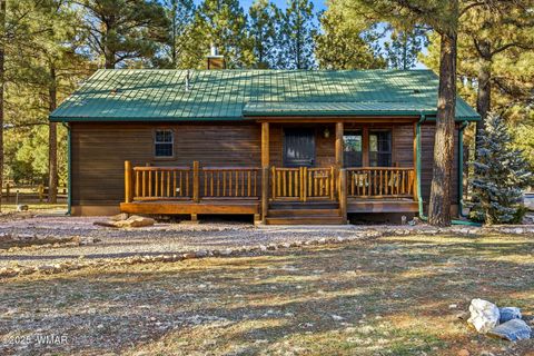 Tiny photo for 2677 Palomino Trail, Overgaard, AZ 85933 (MLS # 259010)