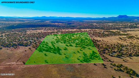 Tiny photo for 0 Johnny Ridge Rd 37 Acres, Seligman, AZ 86337 (MLS # 258648)
