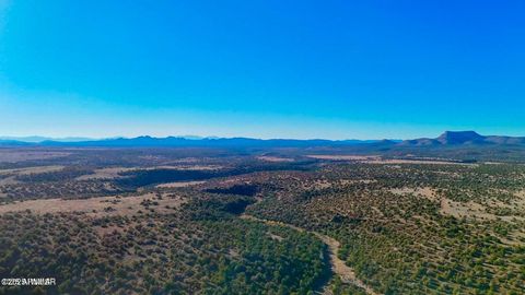 Tiny photo for 0 Johnny Ridge Rd 37 Acres, Seligman, AZ 86337 (MLS # 258648)