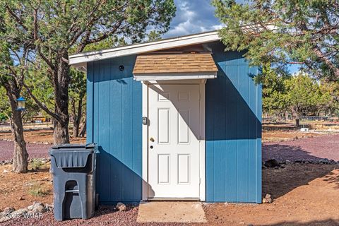 Tiny photo for 703 Backwoods Trail, Lakeside, AZ 85929 (MLS # 259802)