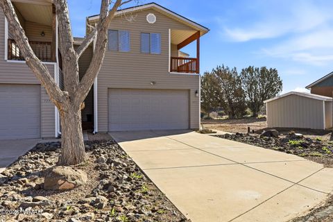 Tiny photo for 1975 Village Drive, Show Low, AZ 85901 (MLS # 259950)