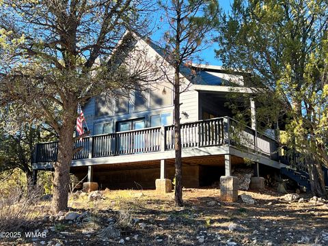 Photo of 2240 Fairway Drive, Overgaard, AZ 85933 (MLS # 258942)