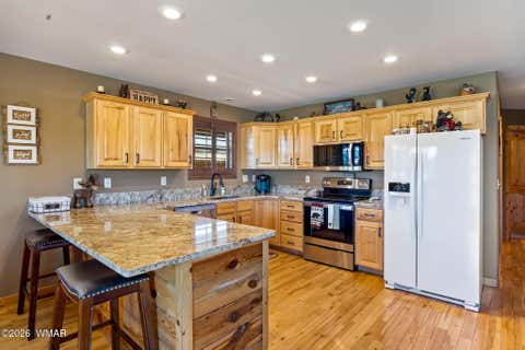 Tiny photo for 2757 Sunflower Drive, Overgaard, AZ 85933 (MLS # 260896)