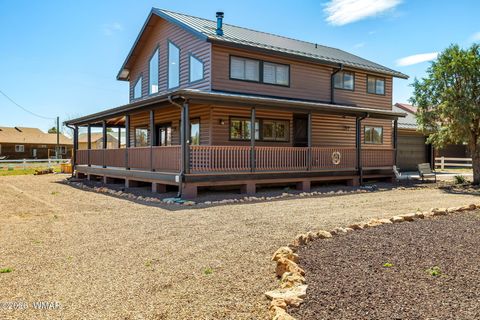 Photo of 2757 Sunflower Drive, Overgaard, AZ 85933 (MLS # 260896)