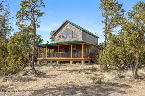 Photo of 3331 Ox Bow Bend, Overgaard, AZ 85933 (MLS # 261366)