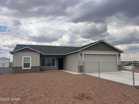 Photo of 660 Foothills Boulevard Boulevard, Taylor, AZ 85939 (MLS # 257713)