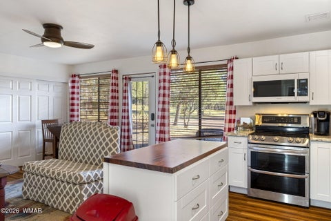 Tiny photo for 2224 Meadow Trail, Overgaard, AZ 85933 (MLS # 263101)