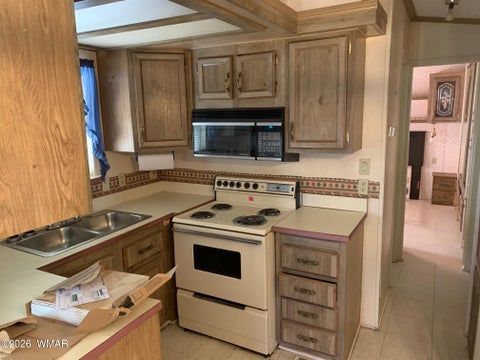 Tiny photo for 304 Cedar Avenue, Holbrook, AZ 86025 (MLS # 263199)